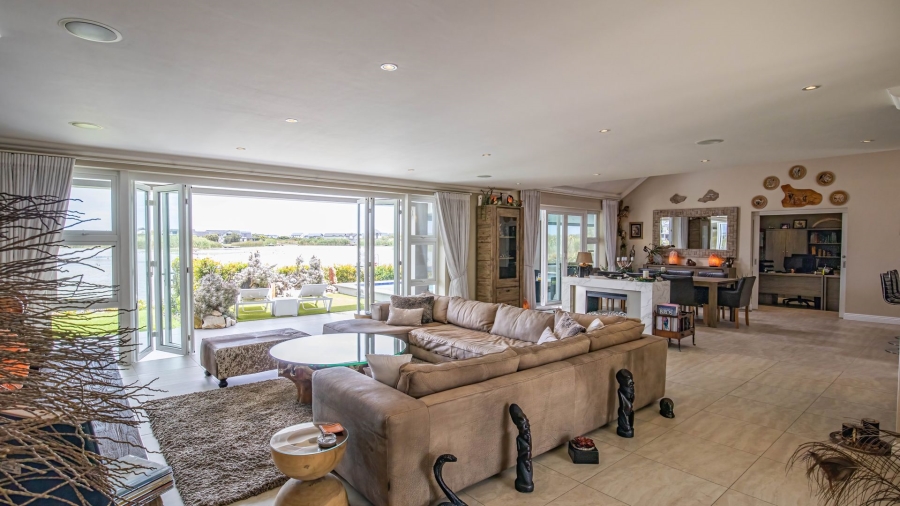 3 Bedroom Property for Sale in Lake Michelle Western Cape